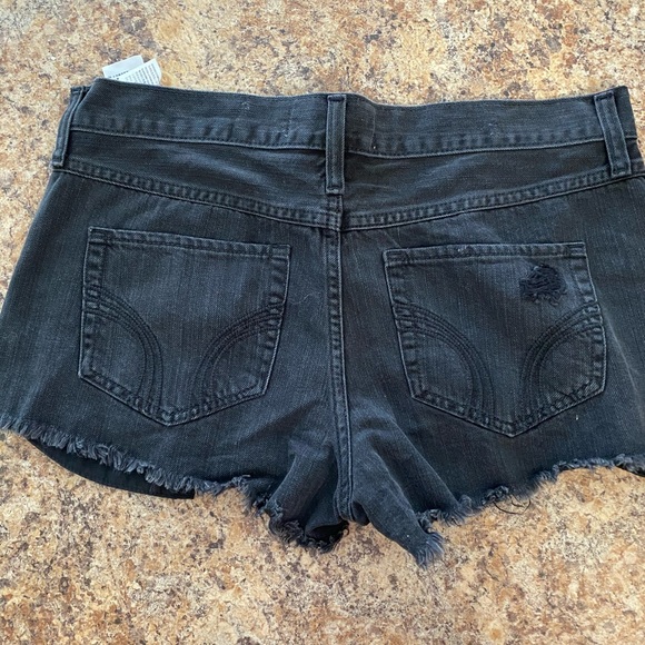 Hollister Denim Shorts - Picture 4 of 4